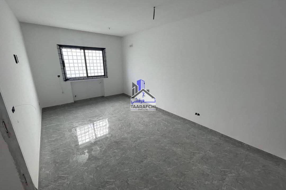 0d1c3b69-5582-41eb-9054-100000d9a61e