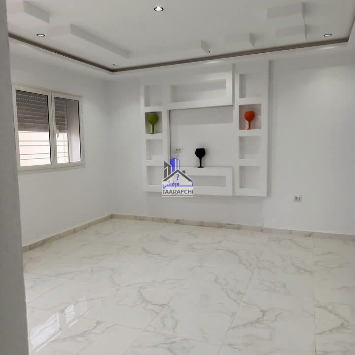 a7259f7c-deba-4619-b282-5320d02a3b1e