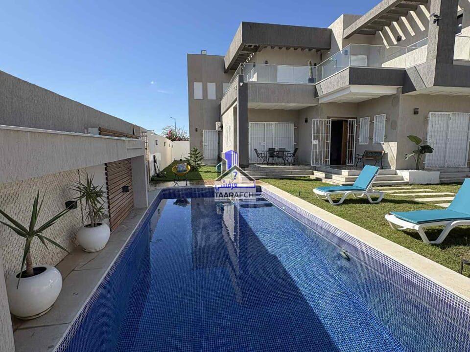 b0fbfbc6-298b-40cc-be65-6920dc653892